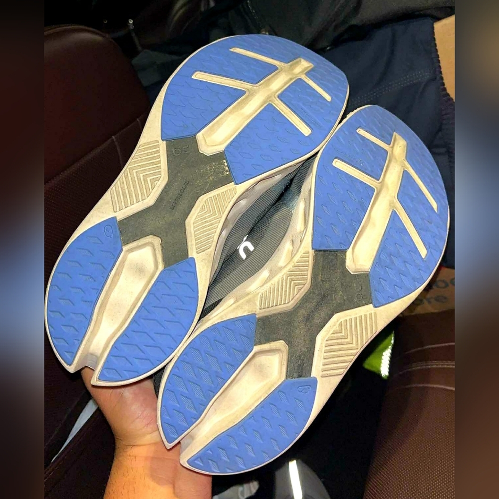 On Running Cloud Cloudeclipse Running Shoes, Blac… - image 5